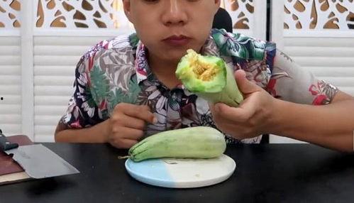 兄弟吃瓜趣事,一场欢乐的“瓜田”盛宴