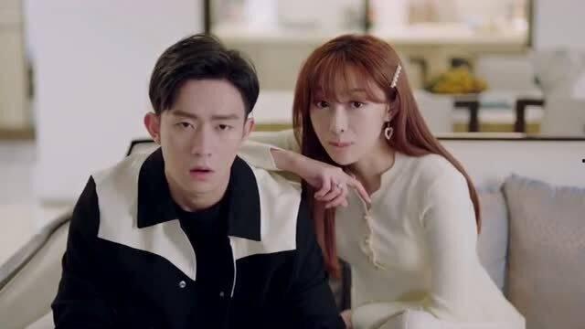 吃瓜型情侣,揭秘吃瓜型情侣的甜蜜日常