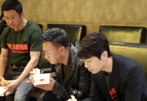 带你吃瓜吴京表情包,揭秘娱乐圈幕后故事